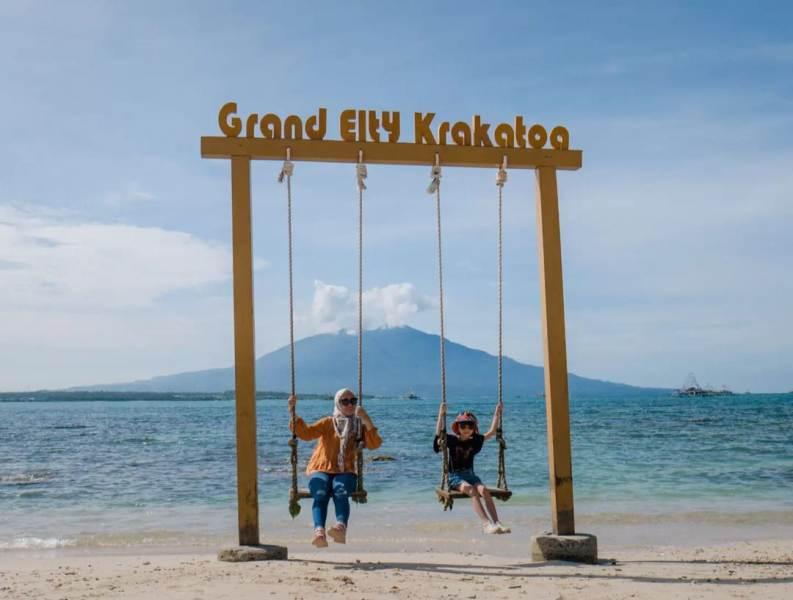 Pantai-Grand-Elty-Resort-Lampung-Selatan.jpg