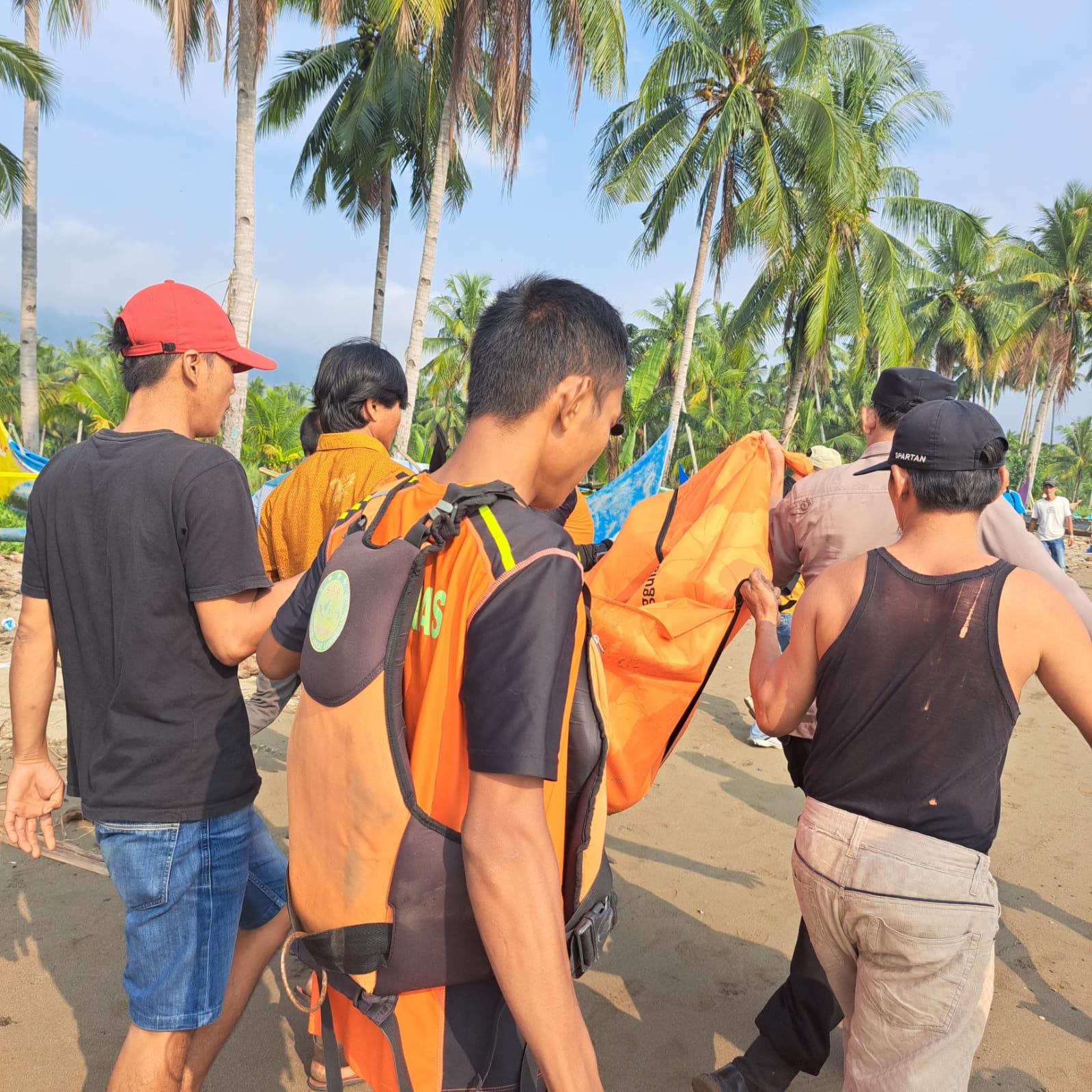 Breaking News Jasad Mahesan Ditemukan Mengambang Pantai Muara Masin Tanggamus