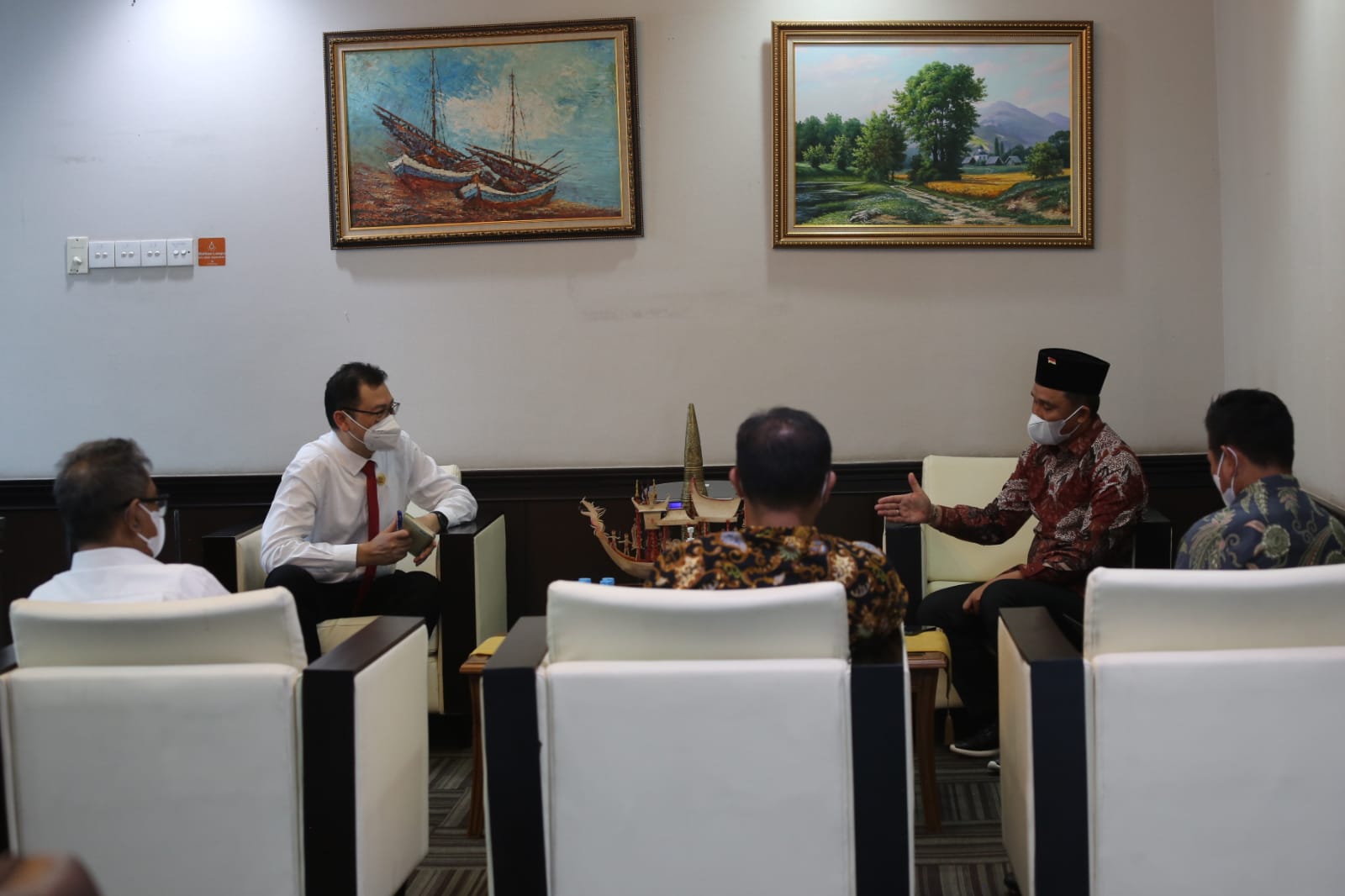 Bahas Reformasi Birokrasi, Bupati Lampung Barat Audiensi dengan Kemenpan RB