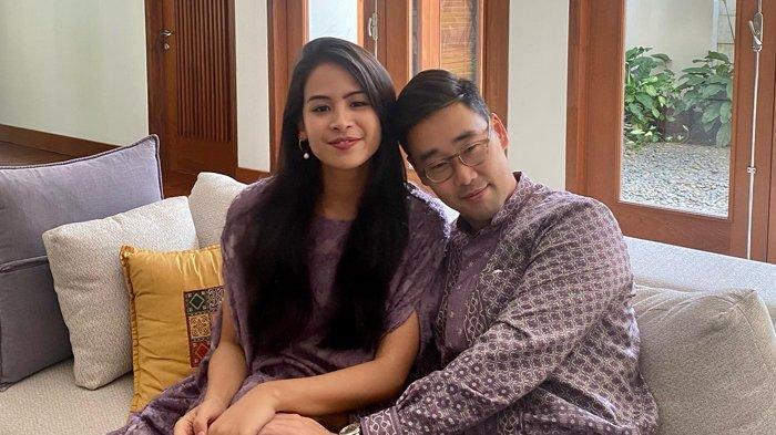 Pasangan-suami-istri-Maudy-Ayunda-dan-Jesse-Choi.jpg