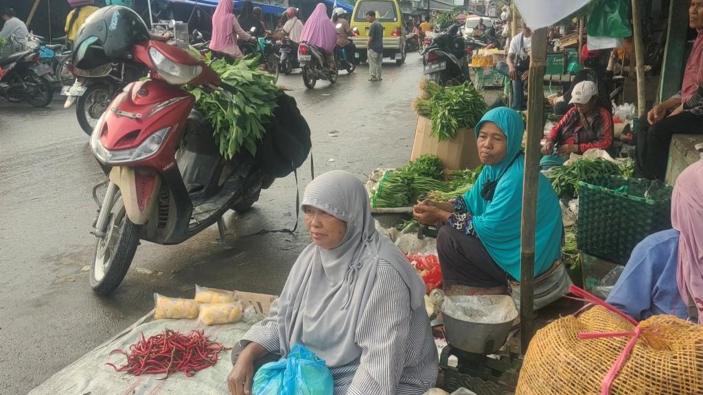 Pedagang Pasar Bandarjaya Kecewa Tak Jadi Bertemu Cak Imin