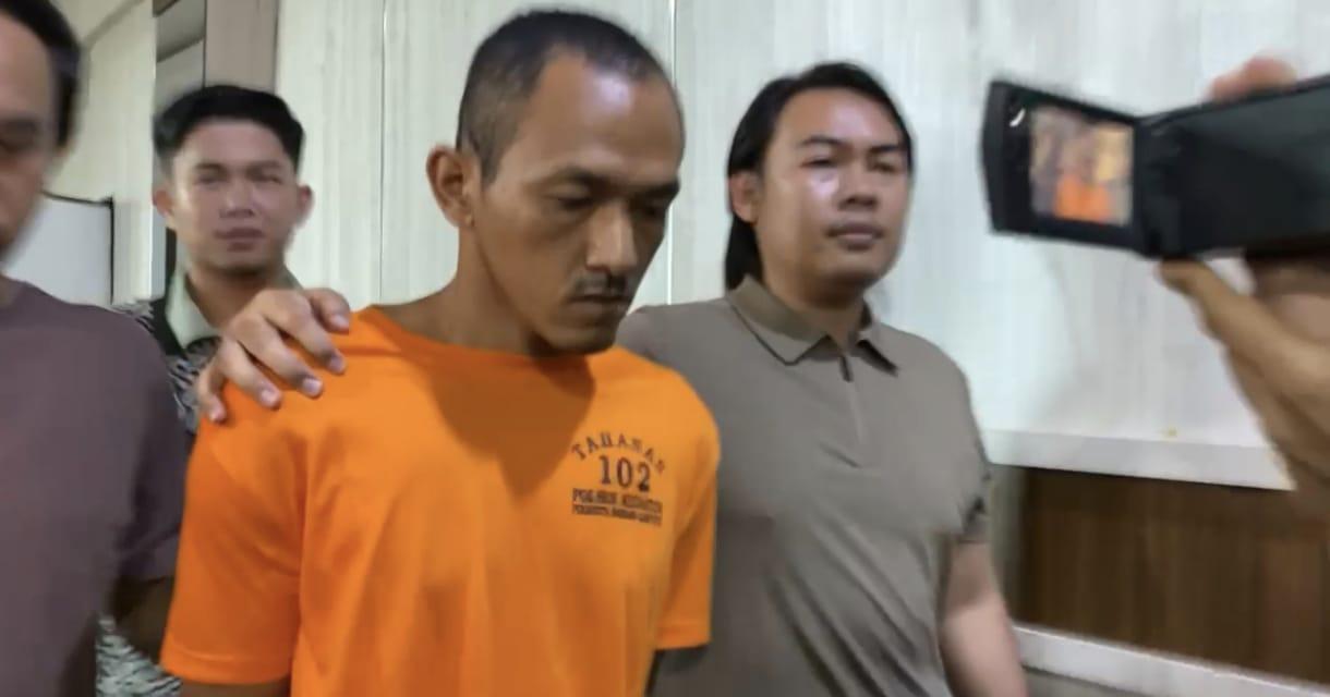 Pelaku-pembunuhan-ayah-kandungnya-ditangkap-9.jpg