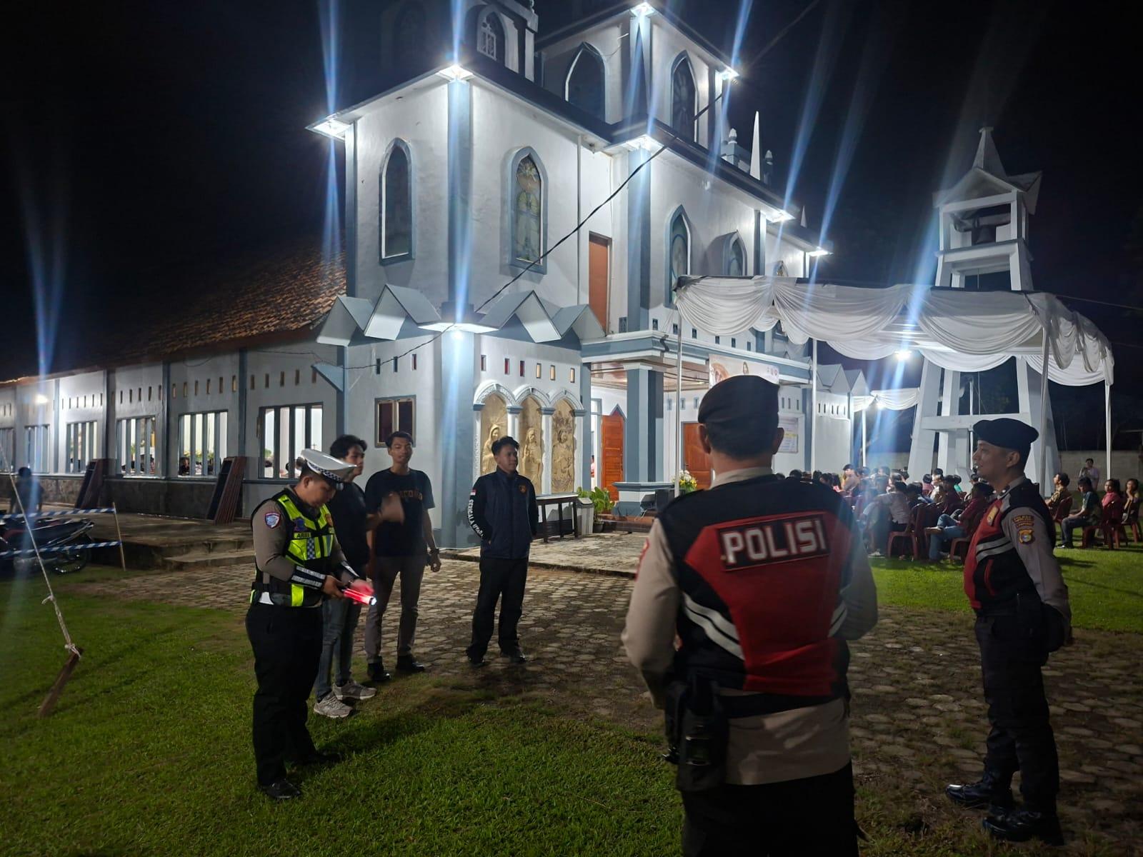 Polres Lampung Utara Polda Lampung Amankan Ibadah Malam Paskah