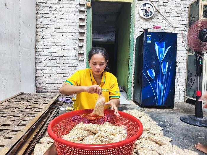 Pengamat Ekonomi Unila Ingatkan Dampak Berantai dari Kenaikan Harga Plastik