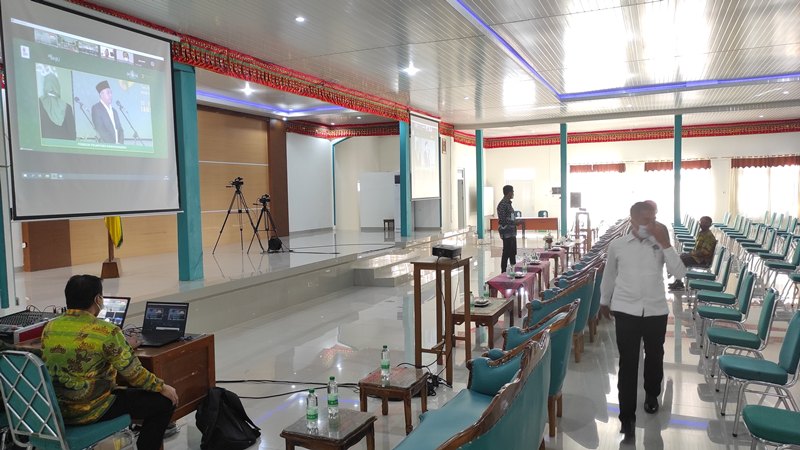 Peserta-muktamar-sudah-mulai-berdatangan-untuk-menyaksikan-live-streaming-di-unila.jpg