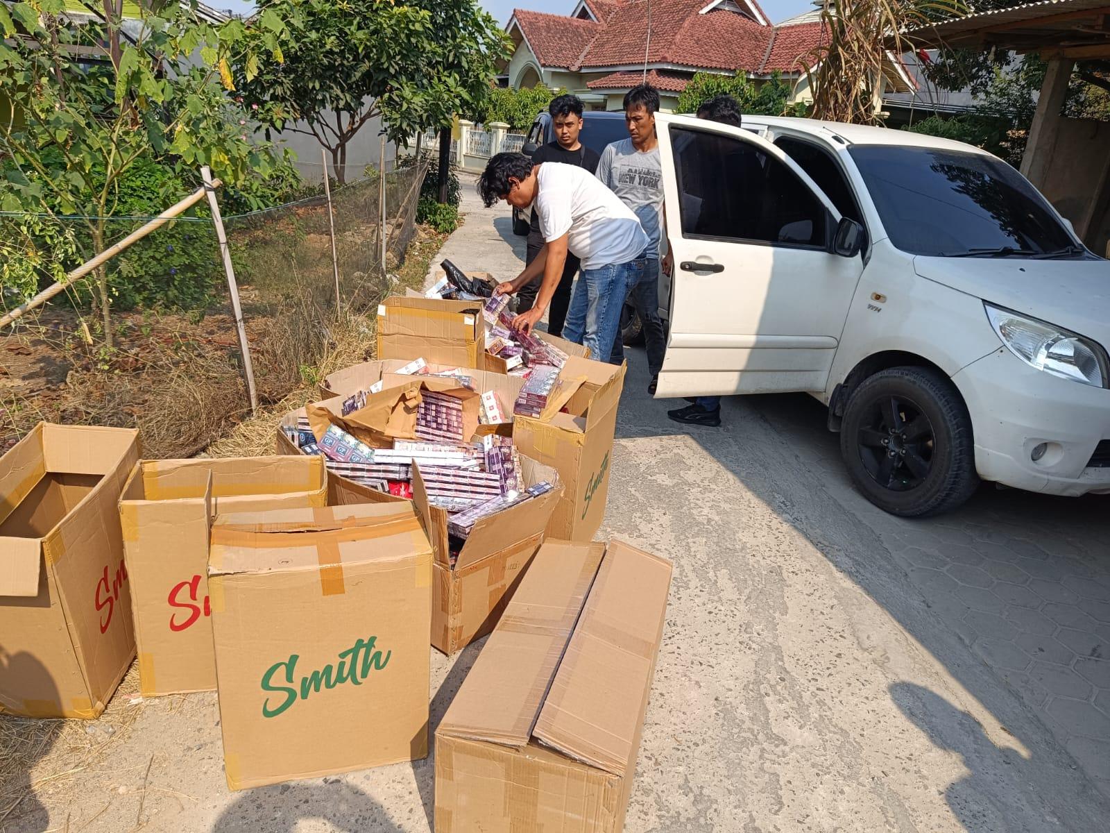 Polisi Tangkap Tiga Warga Bandar Lampung yang Edarkan Rokok Ilegal, Amankan 72 Ribu Batang