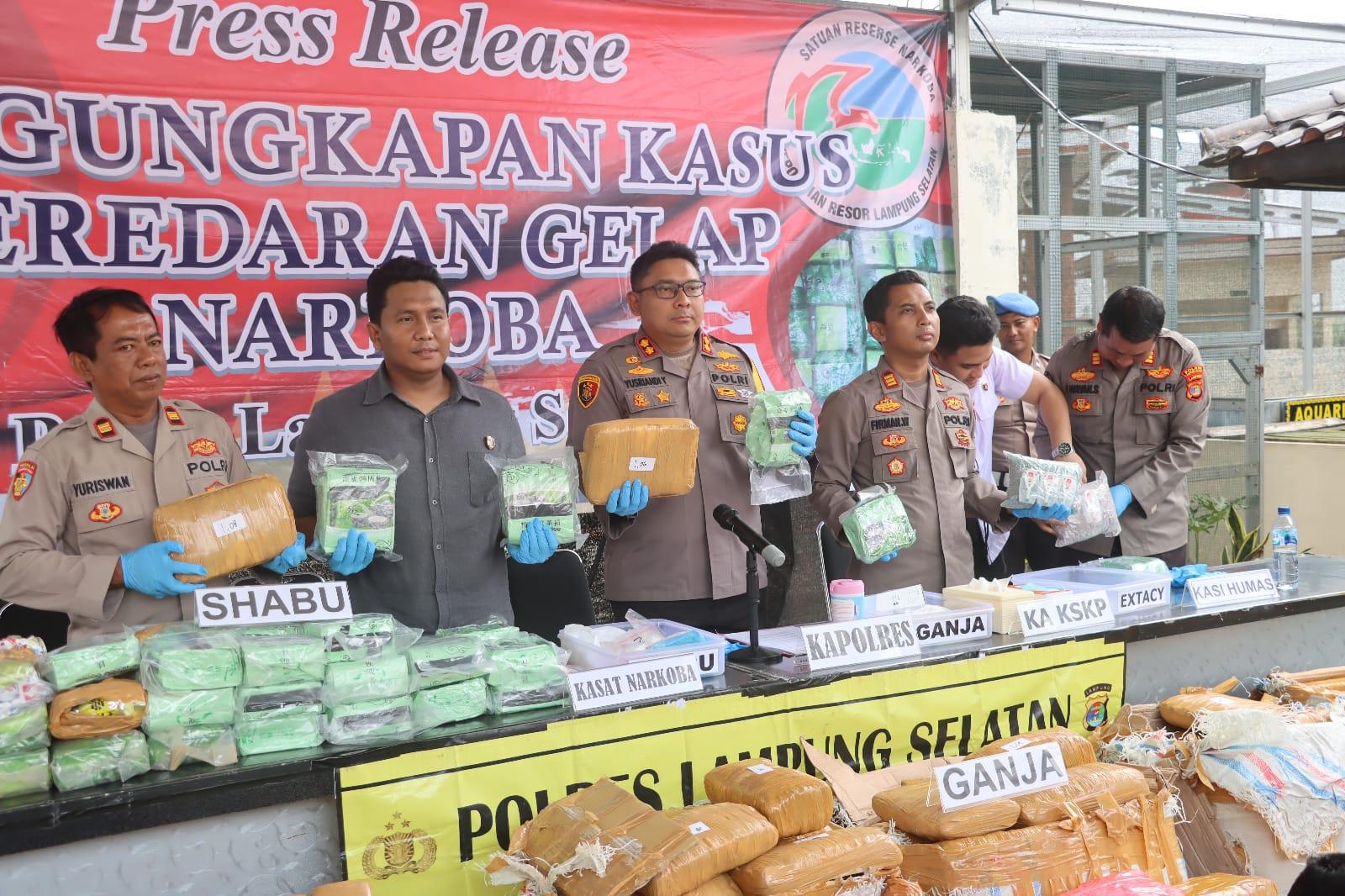 Polres-Lampung-Selatan-Polda-Lampung-Bongkar-Jaringan-Narkoba-Lintas-Provinsi-Rp75-Miliar.jpg