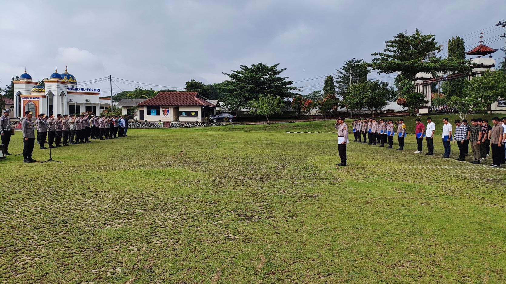 Polres Lampung Utara Polda Lampung Gelar Apel Siaga Satu Jamin Perayaan Natal Aman Kondusif