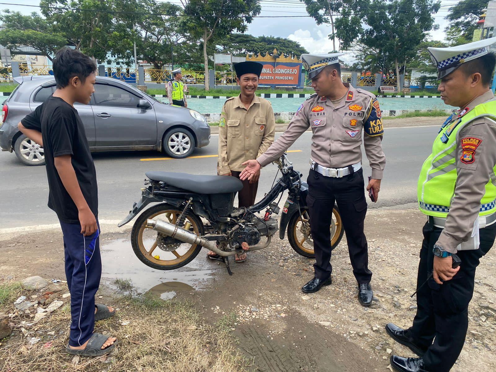 Polres Pringsewu Tilang 6 Pemotor Pakai Knalpot Bising