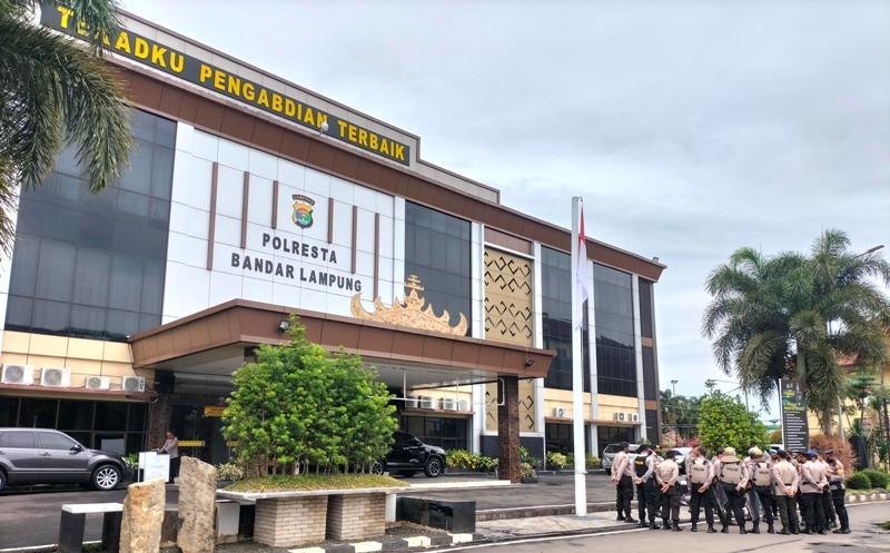 Polresta-Bandar-Lampung-sedang-melakukan-pencarian-pelaku-penipuan-bisnis-udang.jpg