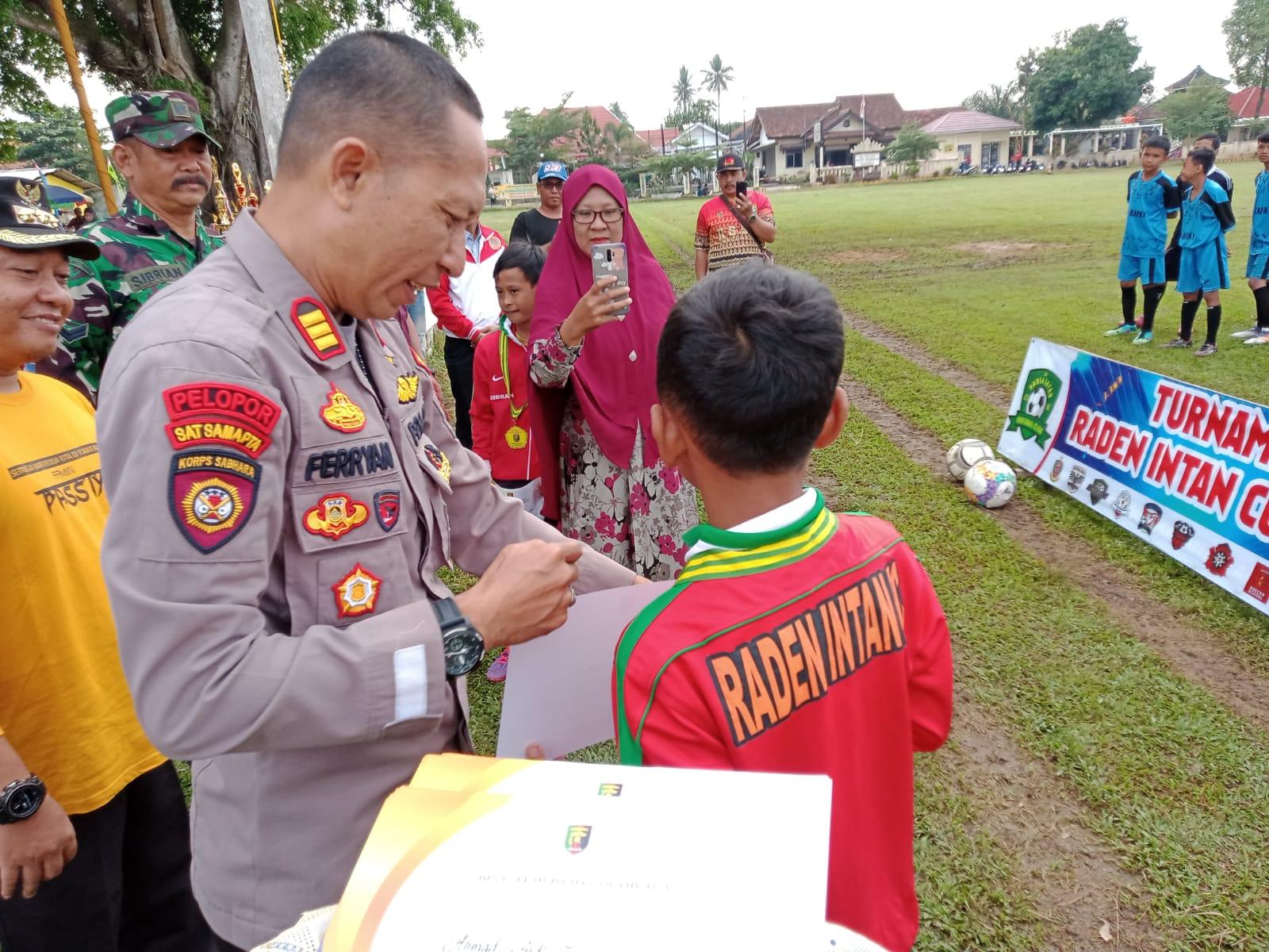 Raden Intan Cup Polsek Bangun Rejo Lampung Tengah, Gali Bibit Pesepak Bola