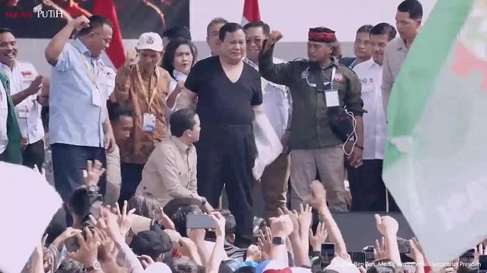 Presiden-Prabowo-Joget-joget-hingga-Buka-Baju.jpg
