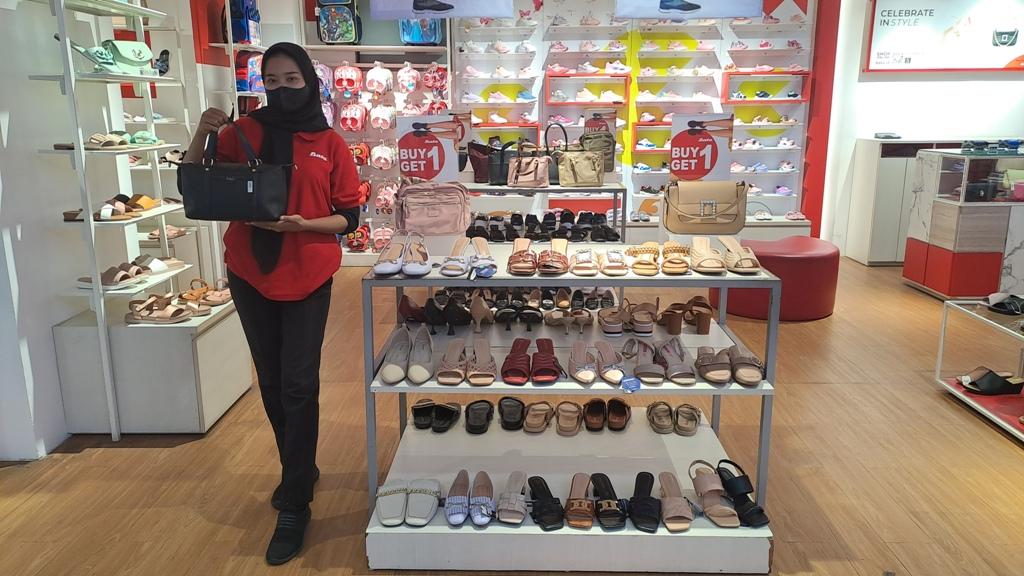 Ada Promo Buy One Get One di Bata MBK