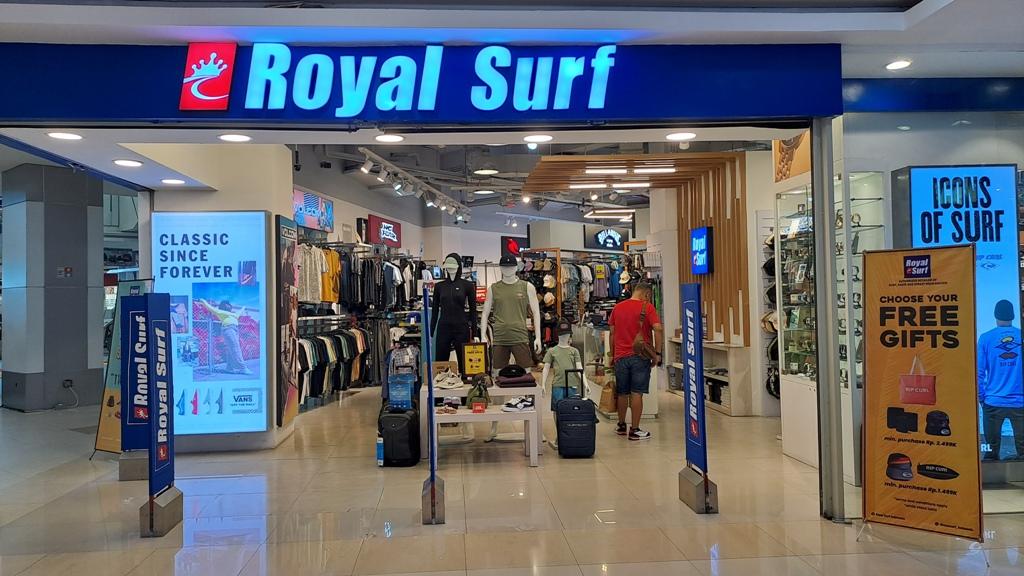 Harga Spesial Rip Curl di Royal Surf Mal Boemi Kedaton