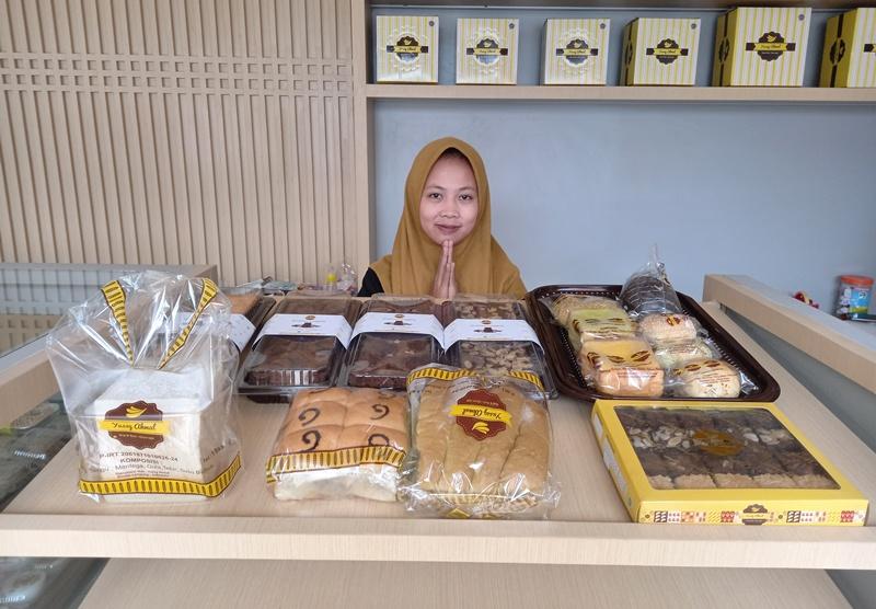 Promo Gratis Bingkisan Semangat di Yussy Akmal Cabang Unila Bagi Mahasiswa IPK 4