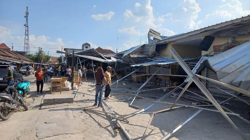 BPBD Lampung Tengah Imbau Warga Waspada Bencana Angin Puting Beliung