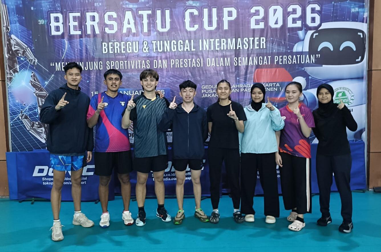 RAIH-TROFI-foto-bersama-atlet-putra-dan-putri-tenis-meja.jpg
