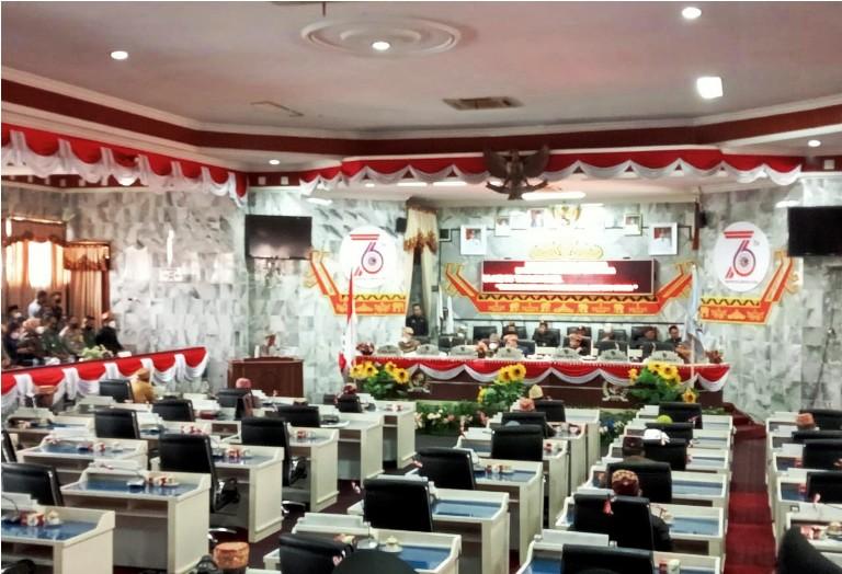 Rapat Paripurna HUT Lampung Utara ke-76 Hanya Dihadiri 20 Anggota DPRD Lampura