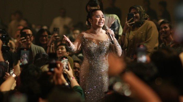 Ruth-Sahanaya-gelar-konser-40-tahun-berkarya.jpg