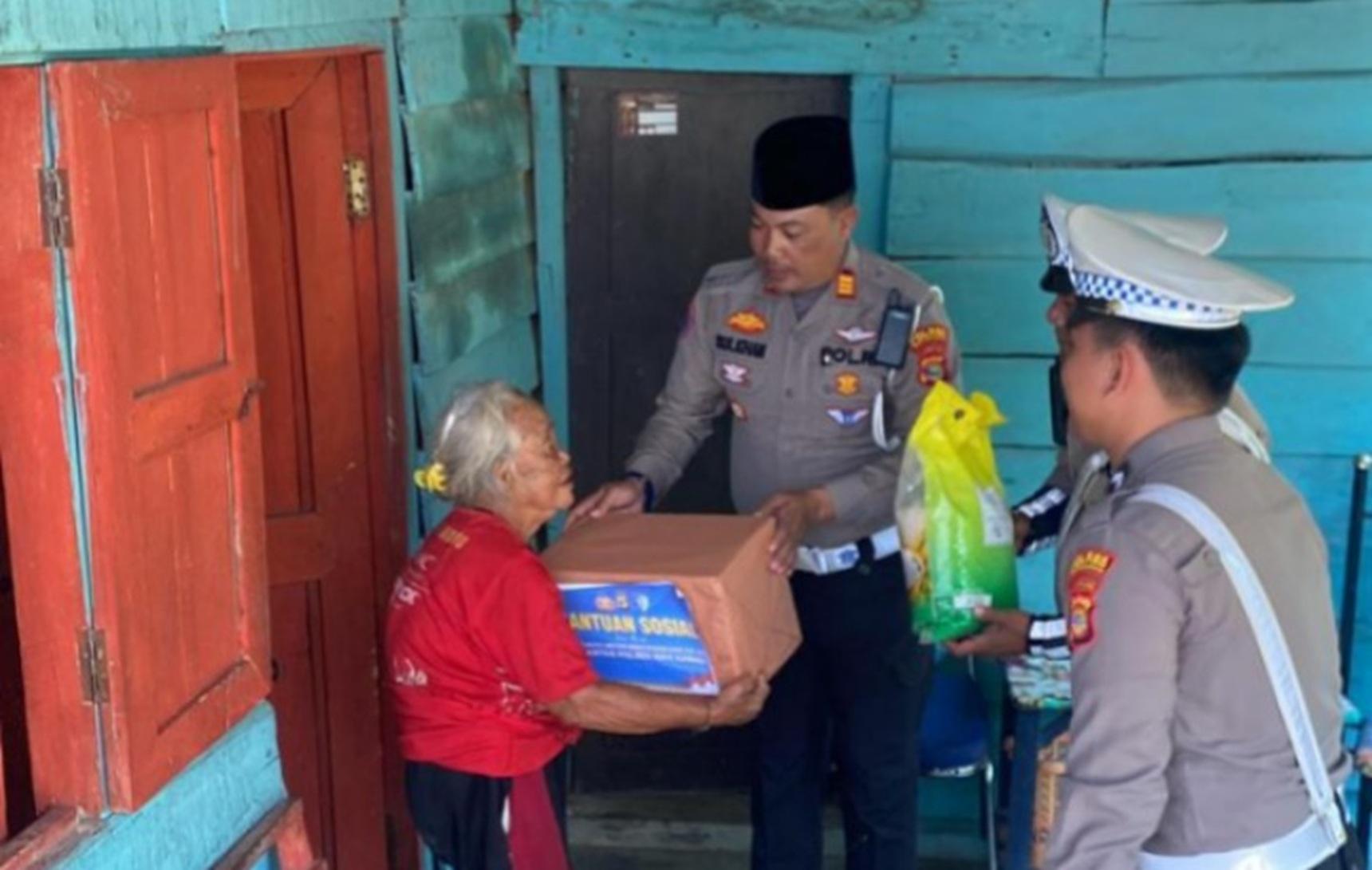 SALURKAN-BANSOS-Polres-Way-Kana56.jpg