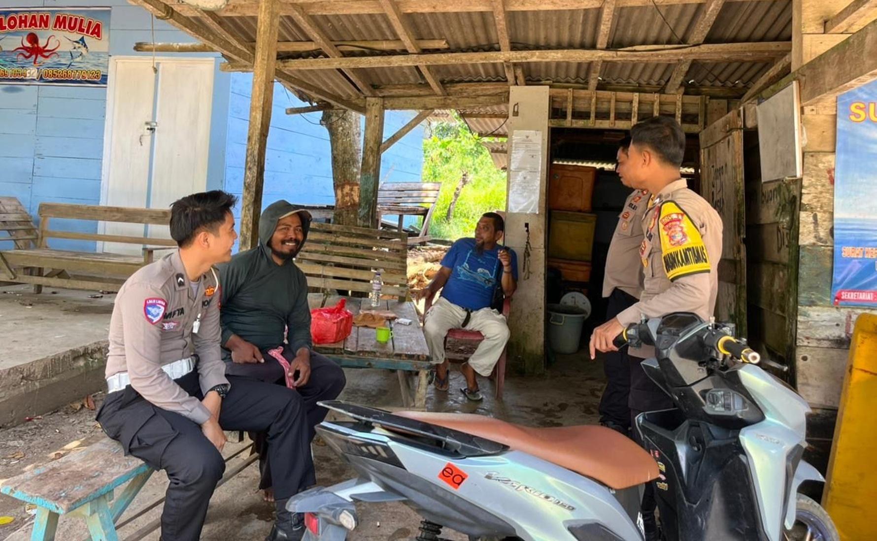 Polsek Bengkunat Polda Lampung Sampaikan Pesan Kamtibmas ke Masyarakat