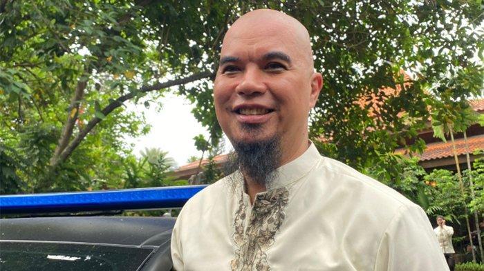 Ahmad Dhani Menangis Saat Prosesi Siraman Al Ghazali