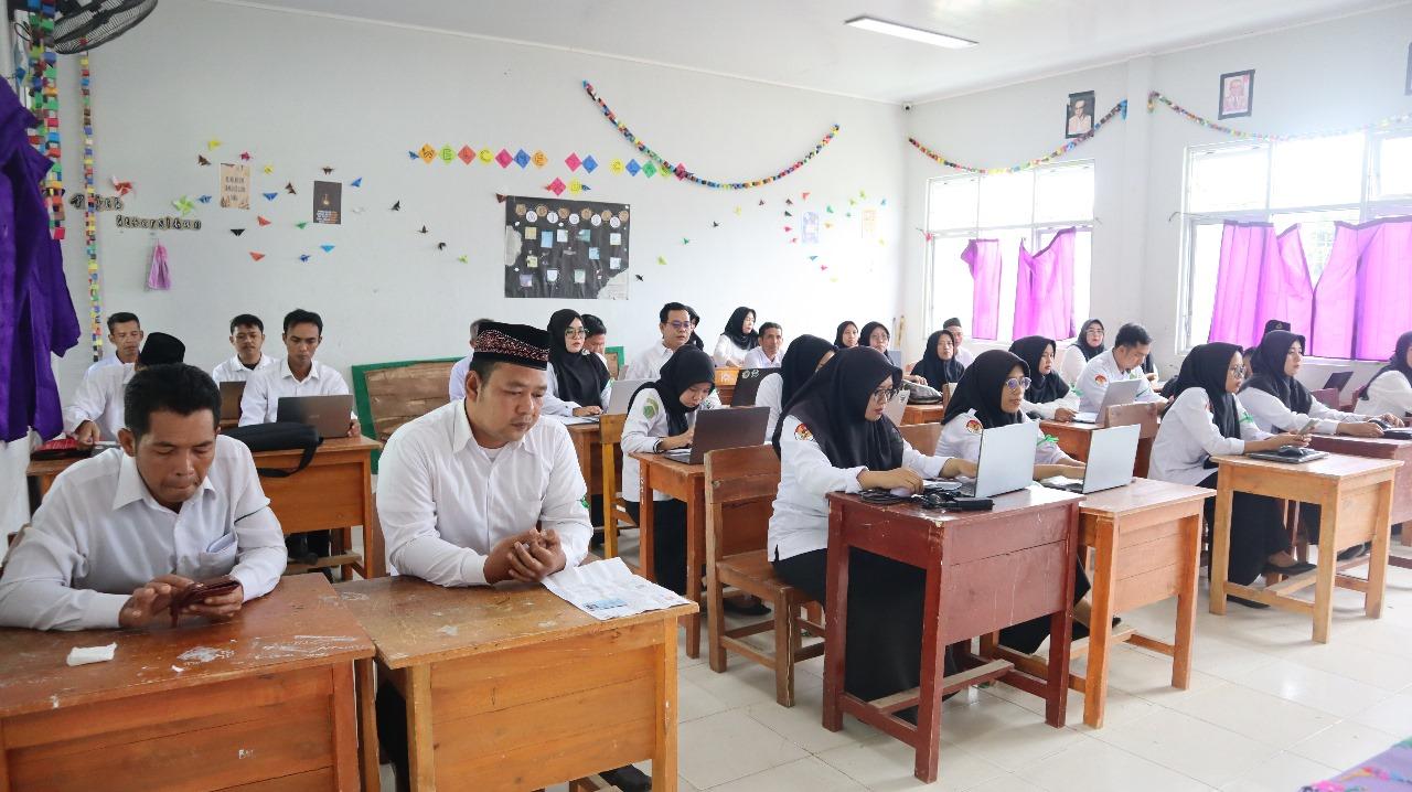 2.027 Peserta Ikuti Seleksi Kompetensi Teknis PPPK Kemenag yang Digelar Serentak di Lampung - SKTT-PPPK-Kemenag-Periode-1-Tahun-2024-s2.jpg