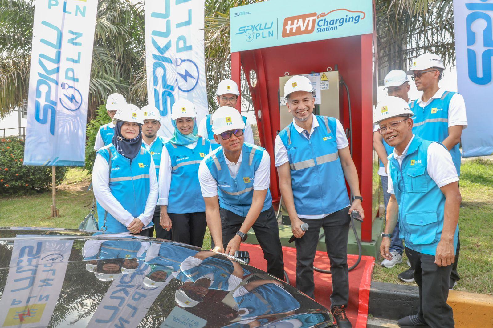 Dirut PLN Sidak SPKLU, Pastikan 1.299 Unit se-Indonesia Siaga Layani Pemudik Mobil Listrik