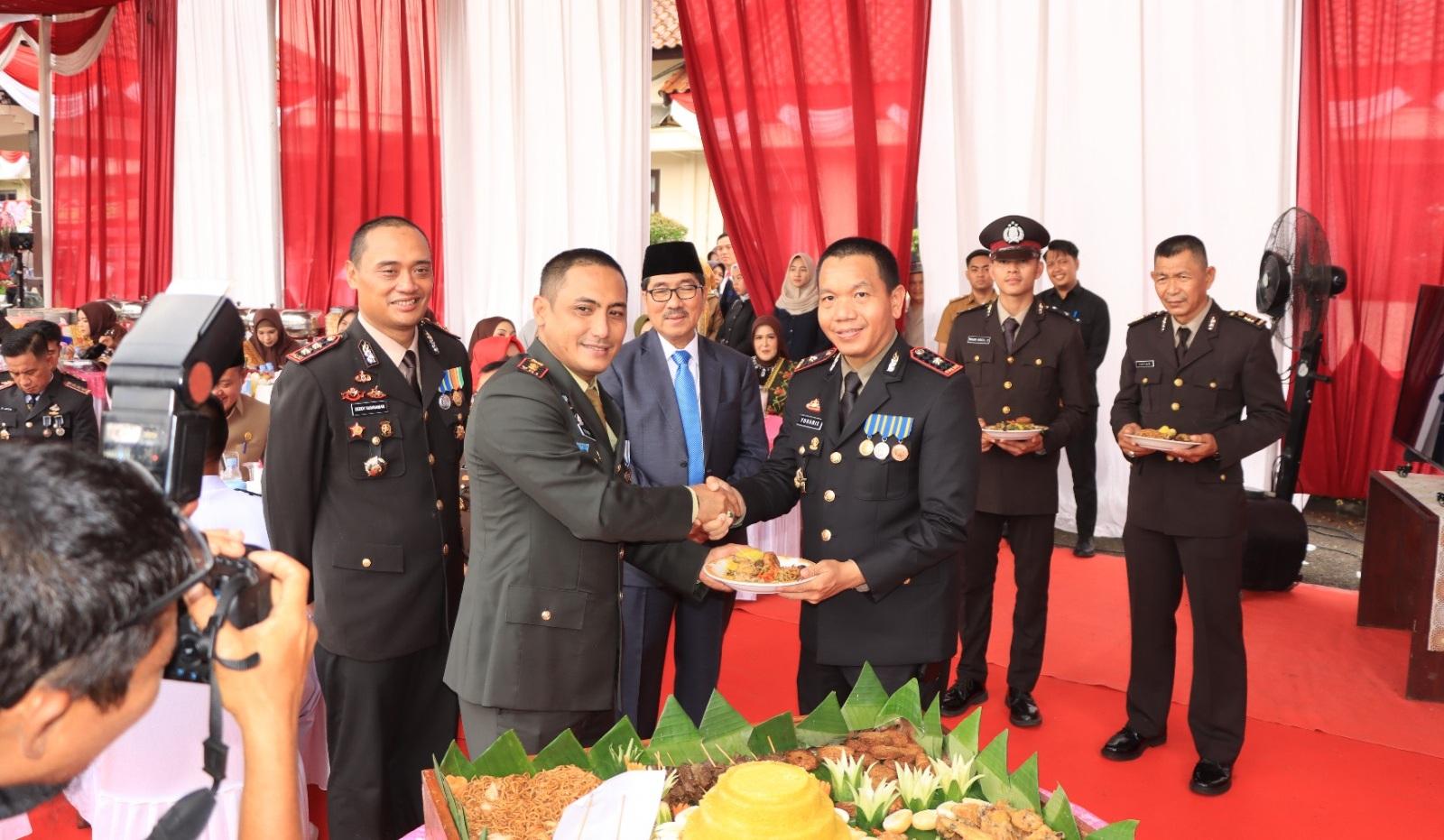 Hari Bhayangkara ke-79, Polres Lampung Utara Polda Lampung Gelar Upacara dan Syukuran