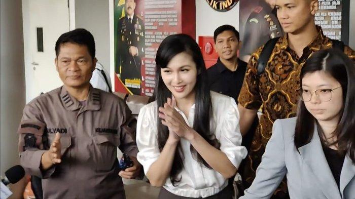 Sandra-Dewi-Disebut-Ingin-Hilangkan-Barang-Bukti-Usai-Akun-IG-Menghilang.jpg