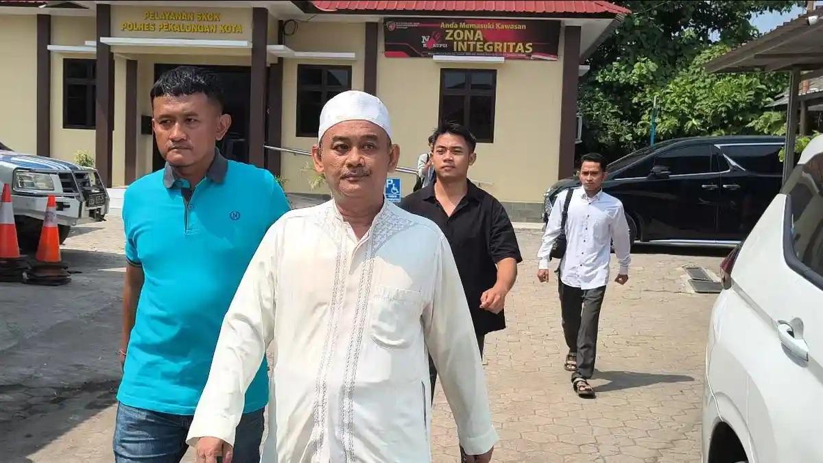Santriwati-Hamil-Tanpa-Disentuh-Lelaki-Pimpinan-Padepokan-Ditangkap-Polisi.jpg