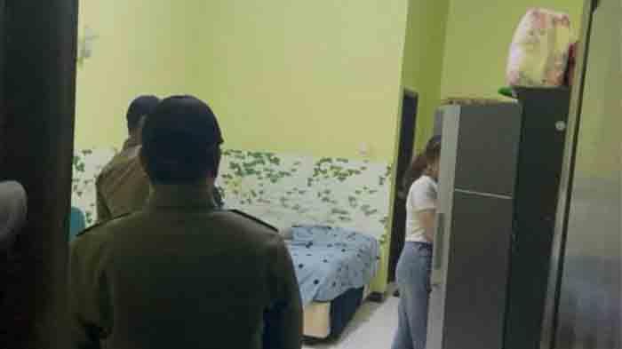 Selebgram-yang-digerebek-bareng-suami-orang-di-kamar-kos-mengaku-cuma-numpang-menginap.jpg