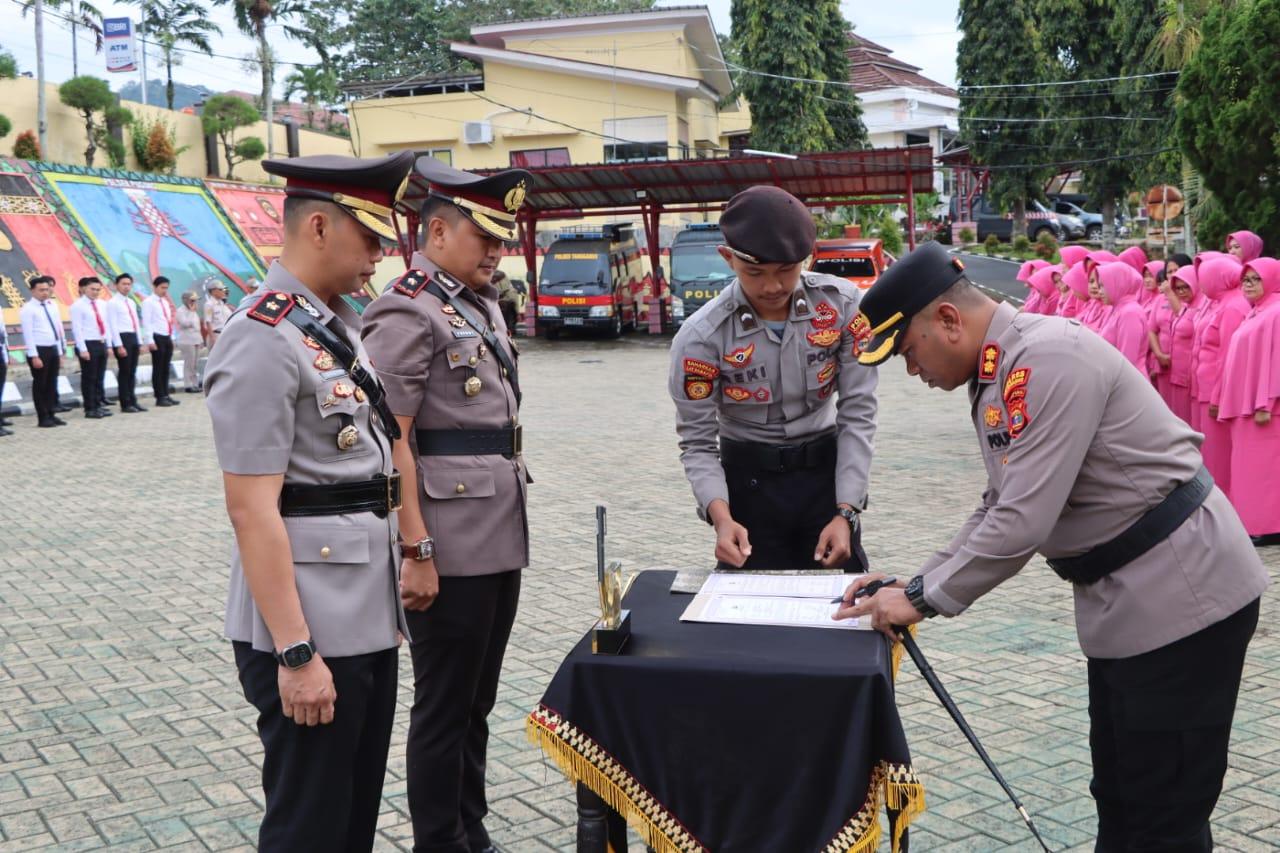 Sertijab Wakapolres Tanggamus dari Kompol Gigih Andrianto ke Kompol Fredy Aprisa Putra