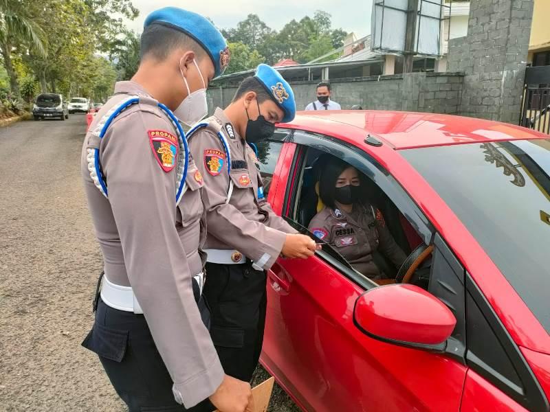 Operasi Zebra, Perwira Polres Tanggamus Tak Luput Pemeriksaan Sipropam
