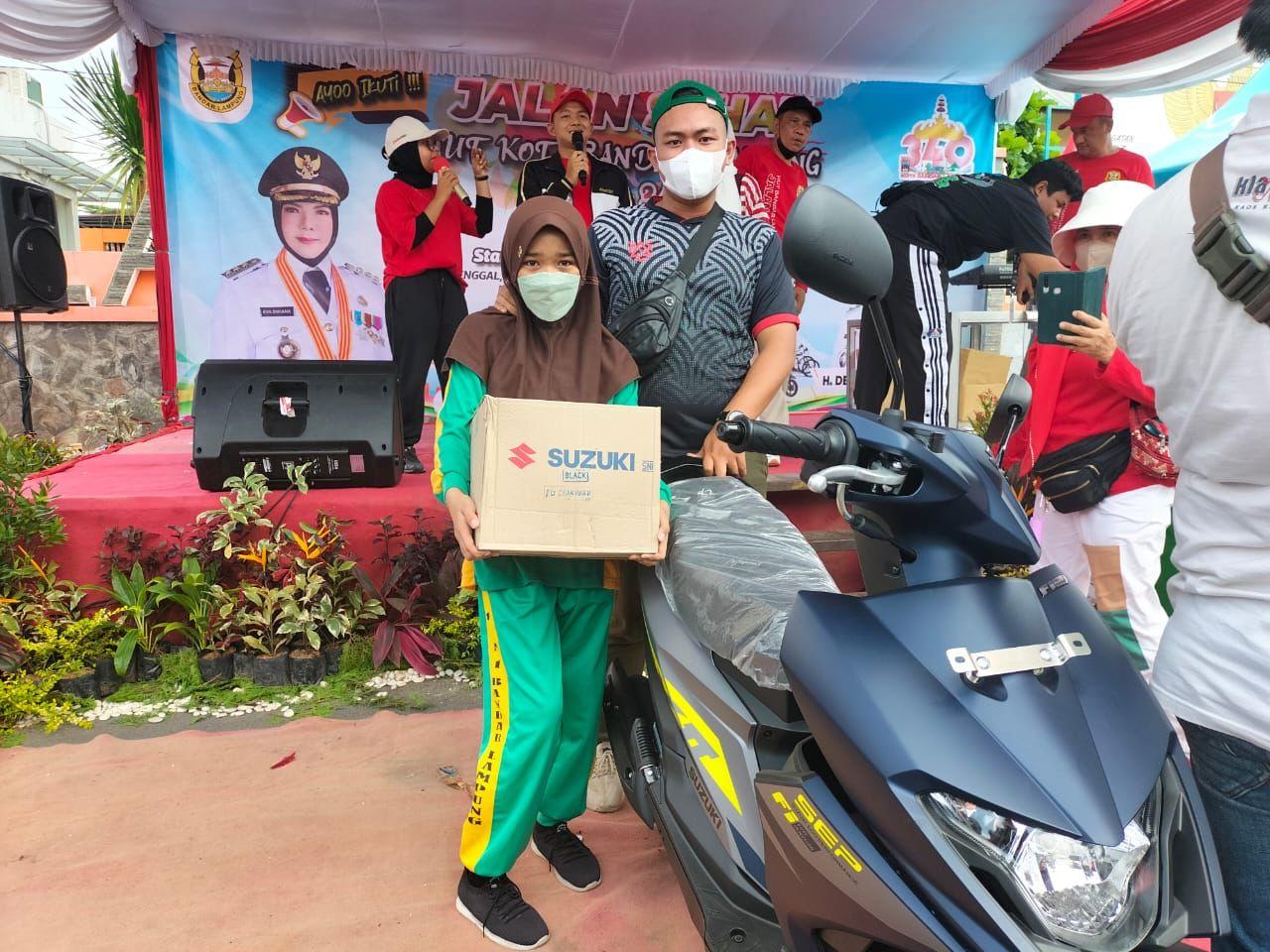 Siswi-MTS-Raih-Motor-Jalan-Sehat-HUT-Kota-Balam.jpg