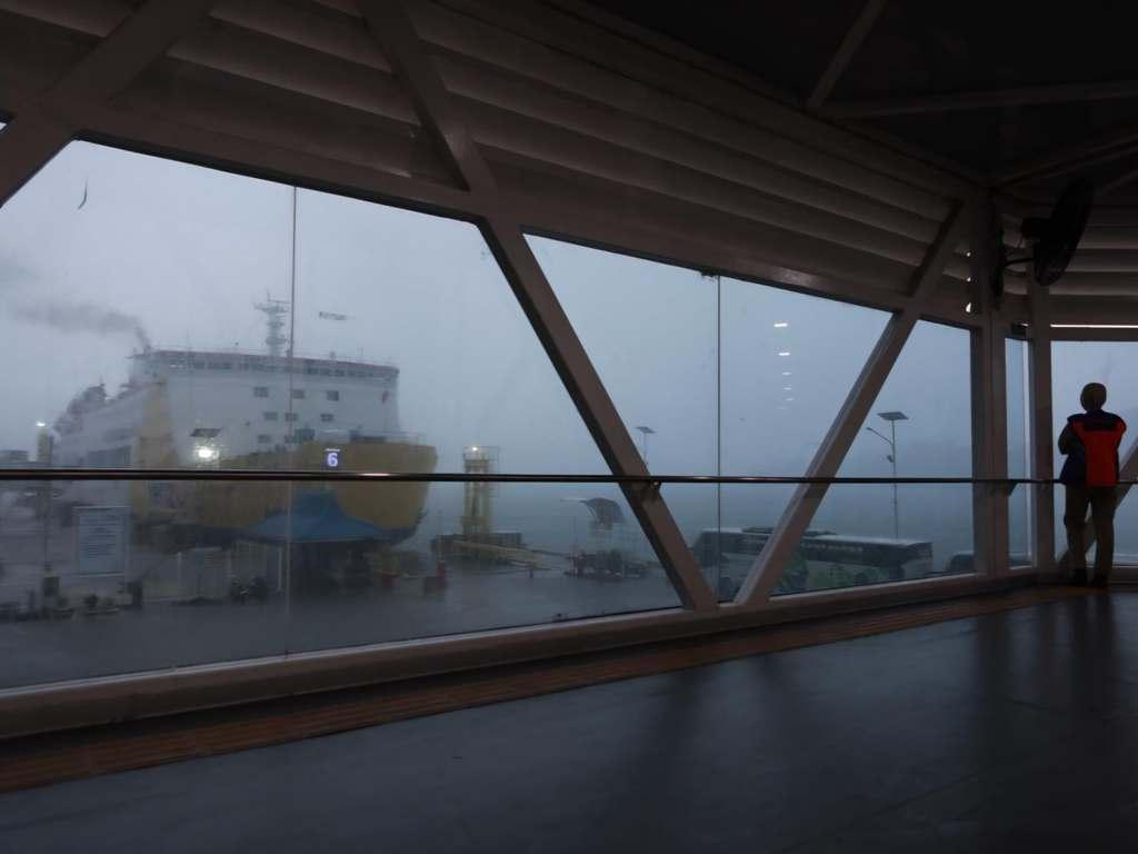 Angin Kencang di Selat Sunda 20 Knot, ASDP Lampung Selatan Pastikan Penyeberangan Tak Terganggu 