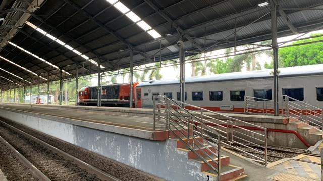 Stasiun-PT-KAI-Tanjungkarang-Minggu-24122023.jpg
