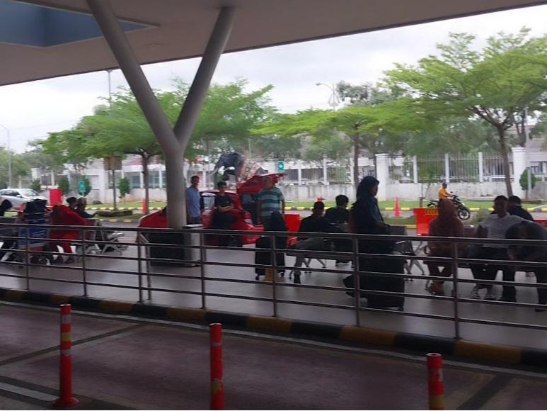Suasana-Bandara-Radin-Inten-II-Nataru.jpg