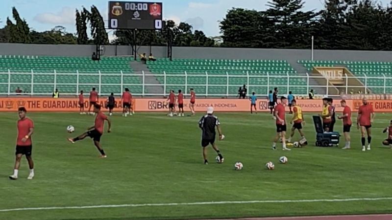 Suasana-latihan-di-Stadion-Sumpah-Pemuda-laga-Bhayangkara-Presisi-Lampung-FC-vs-Persijap.jpg