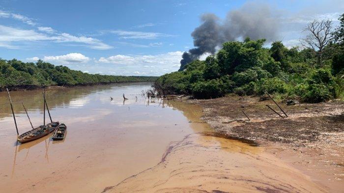 Sumur-Minyak-Ilegal-Terbakar-1-Tewas-3-Alami-Luka-Bakar-Banyak-Warga-Hilang.jpg