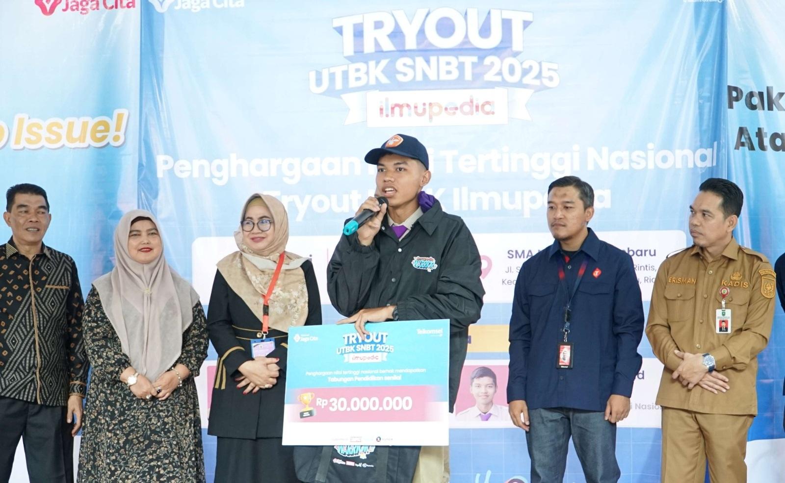 Telkomsel Umumkan Tujuh Top Scorer Ilmupedia Tryout UTBK 2025 - TUJUH-PEMENANG-Telkomsel-umumkan-tujuh-pemenang567.jpg