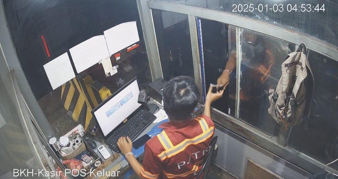 Aksi Koboi Oknum KSOP Bakauheni, Todong Pistol ke Petugas Tiket Tollgate
