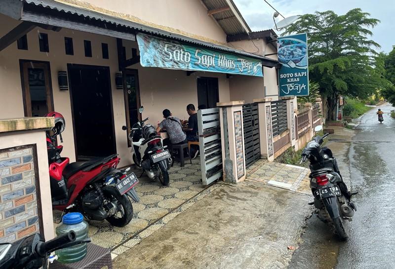 Tempat Kuliner di Lampung, Nikmati Soto Sapi Khas Jojga Lengkap dengan Aneka Sate