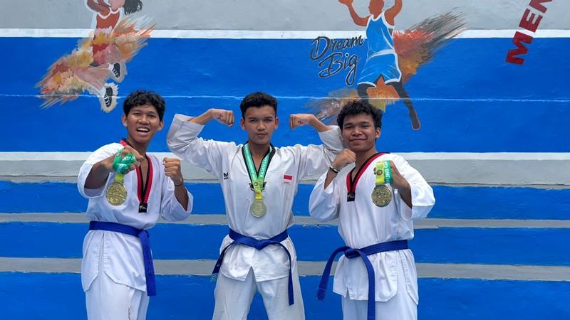 Tiga-siswa-SMA-Immanuel-Bandar-Lampung-Langganan-Juara-Satu-Taekwondo.jpg