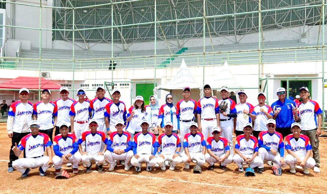 Tim-Sofbol-junior-U-19-Provinsi-Lampung.jpg