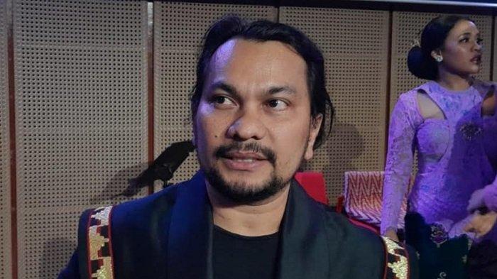 Tompi Tawarkan Operasi Kantung Mata bagi Capres-Cawapres Terpilih