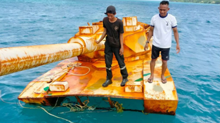 VIRAL-TNI-AL-Temukan-Benda-Menyerupai-Tank-di-Perairan-Natuna.jpg