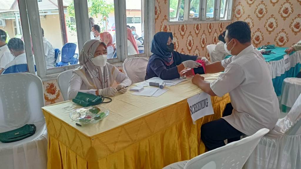 1.103 Guru SMP dan SD di Lampung Selatan Diberikan Vaksin Booster