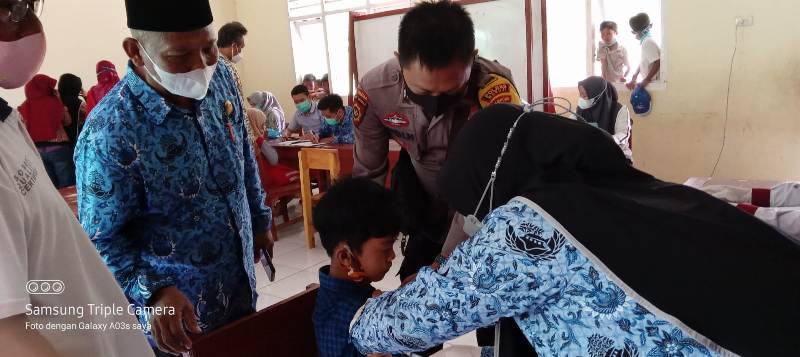 Vaksinasi-di-Mesuji-sasar-siswa-SD.jpg