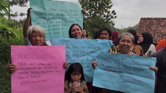 Warga-Lampung-Tengah-Protes-Akses-Lumpuh-Total.jpg